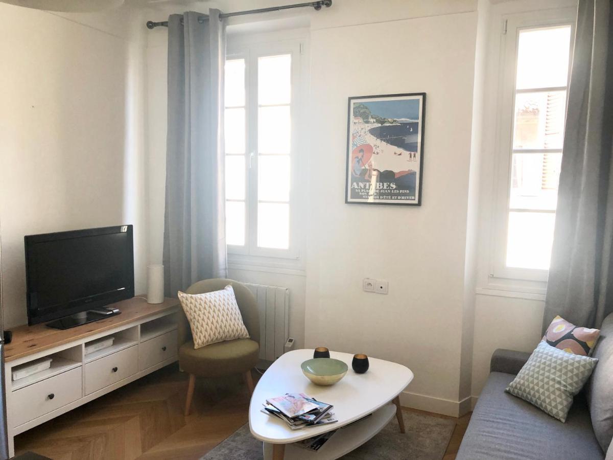 אנטיב Charming And Modernly Designed 2 Bedroom - Old Town מראה חיצוני תמונה